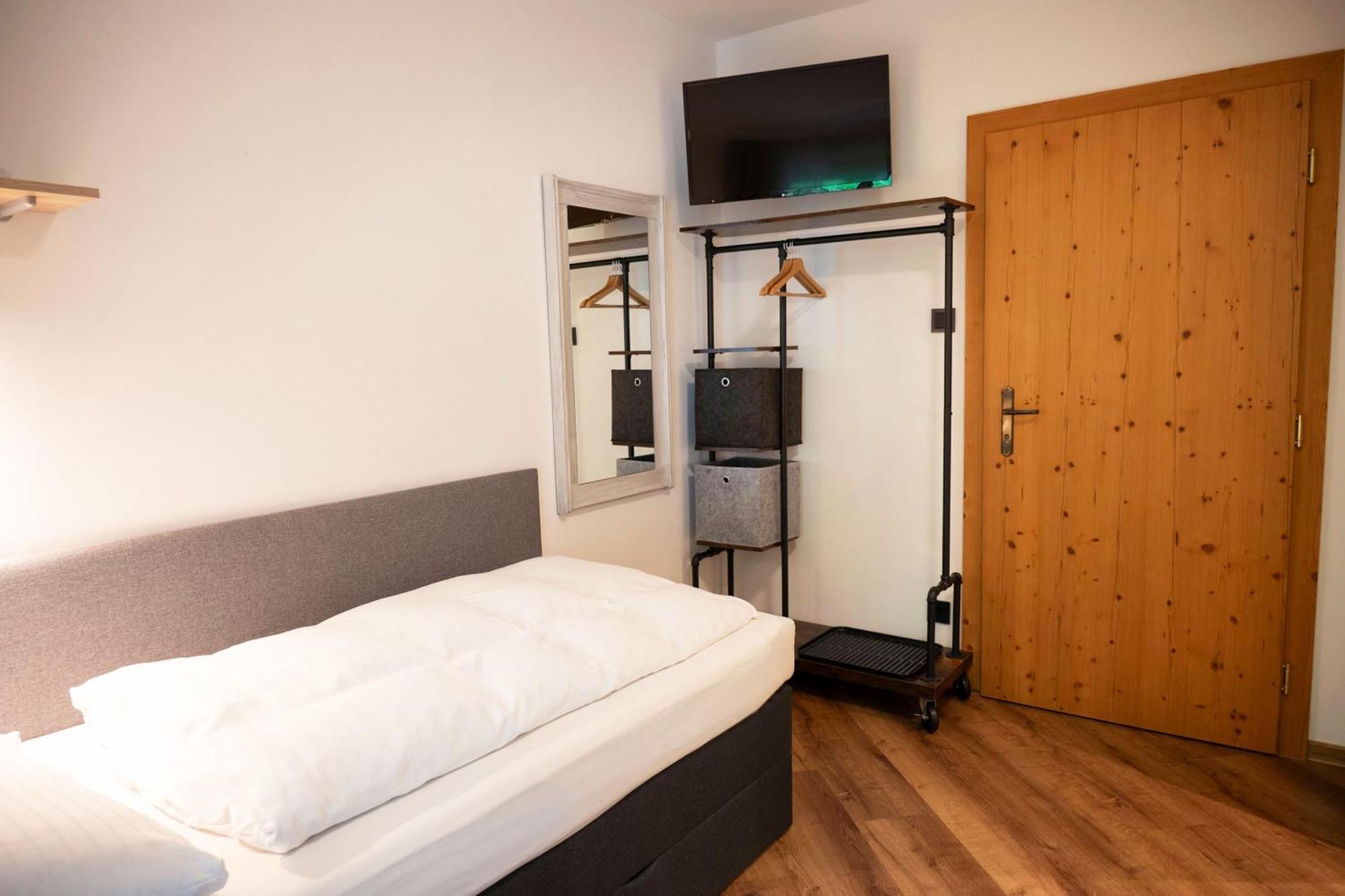 Bed & Breakfast Goldener Stiefel Mariazell Dış mekan fotoğraf