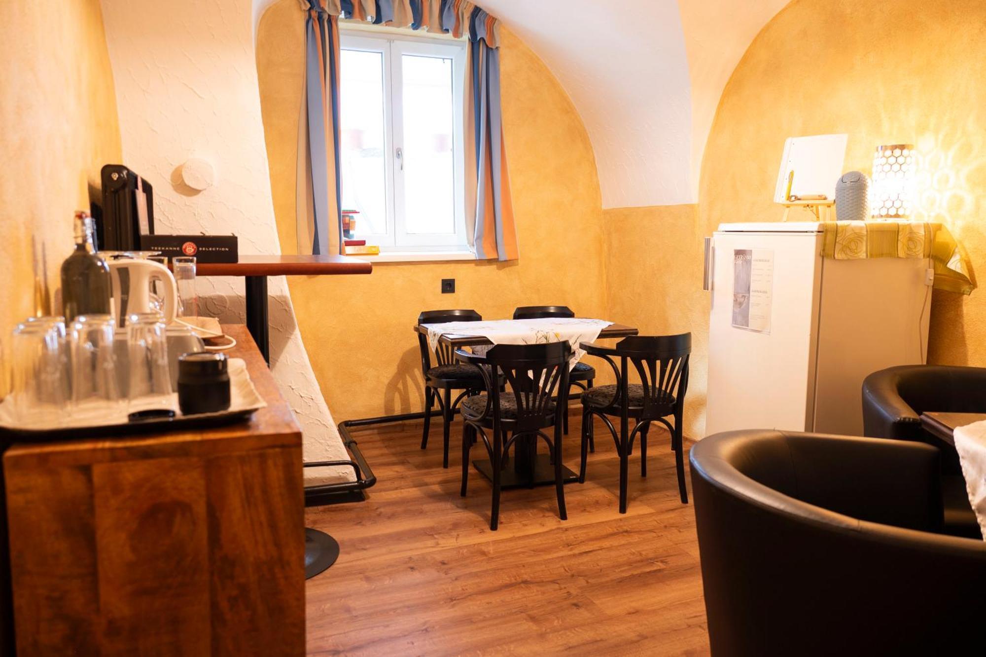 Bed & Breakfast Goldener Stiefel Mariazell Dış mekan fotoğraf